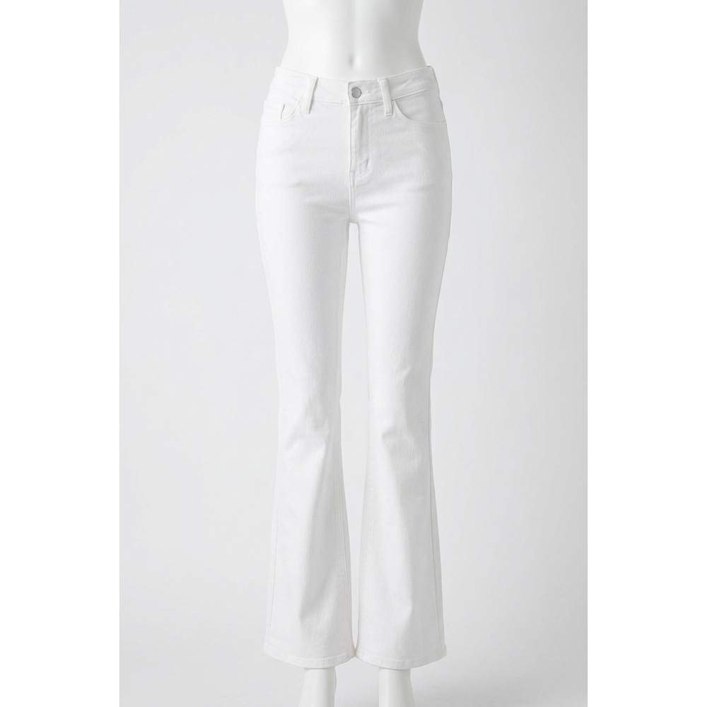 NEW JUDY BLUE bootcut jeans in ecru